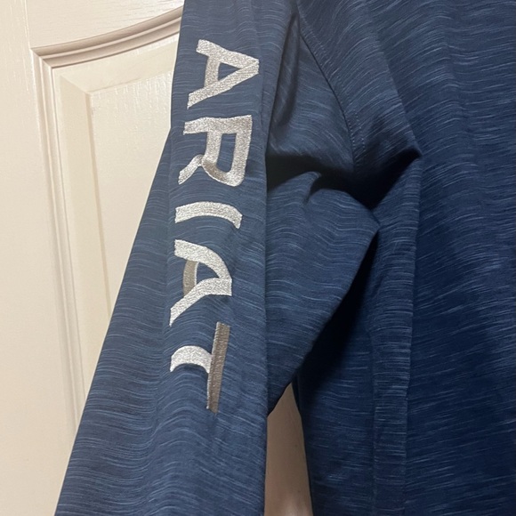 Men’s Ariat Team Logo 1/4 Zip Sweatshirt Pullover. Indigo Heather Blue. X-Large - Picture 8 of 9